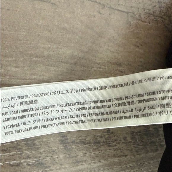 💚 Hollister | Black Ribbed Scoop Neck Swim Top - Knotted front detail - medium - Picture 4 of 6